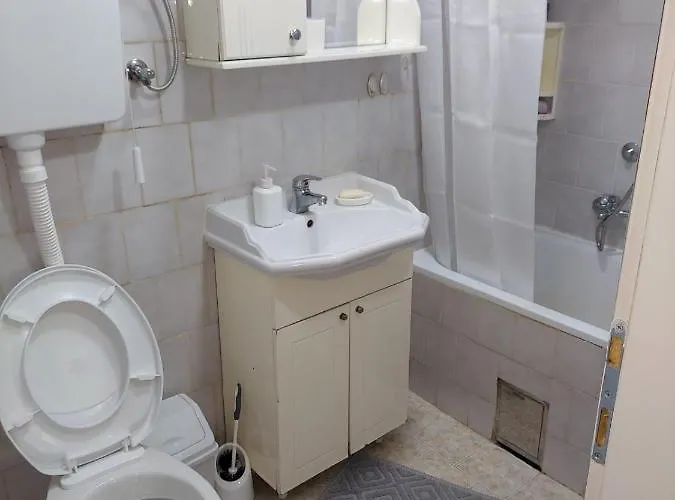 アパート Progressolux